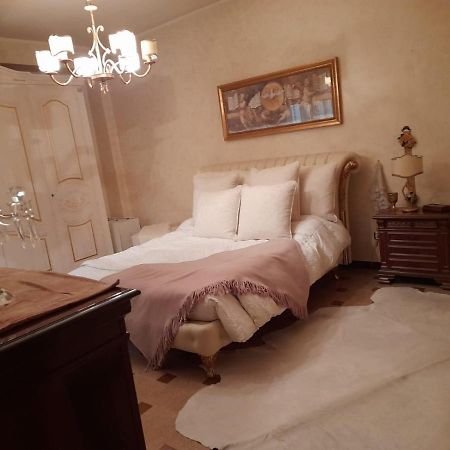 דירות Solarino La Casa Delle Stelle מראה חיצוני תמונה
