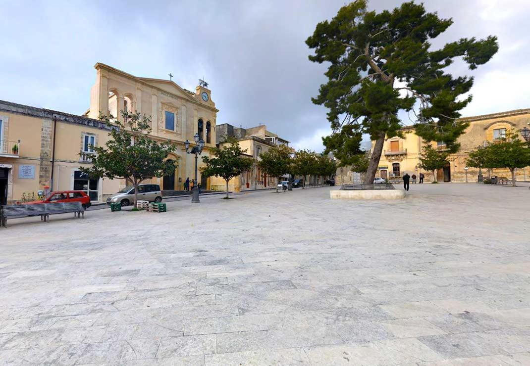 דירות Solarino La Casa Delle Stelle מראה חיצוני תמונה